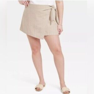Khaki linen skort